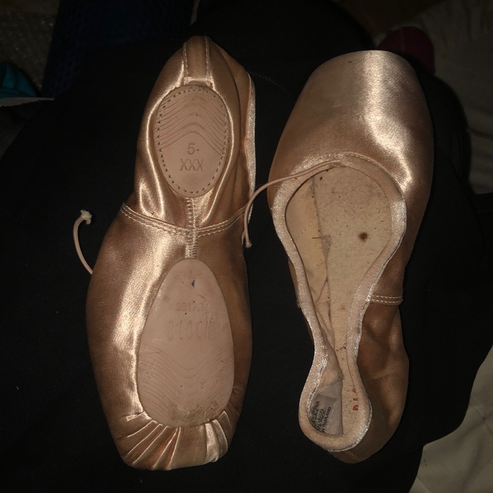 Women's Satin Ballet Flats in Rose